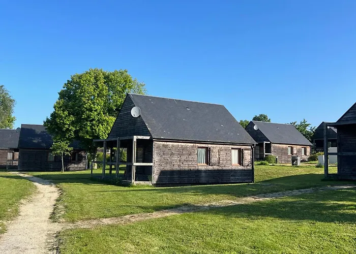 Les Lodges De Sainte-Suzanne